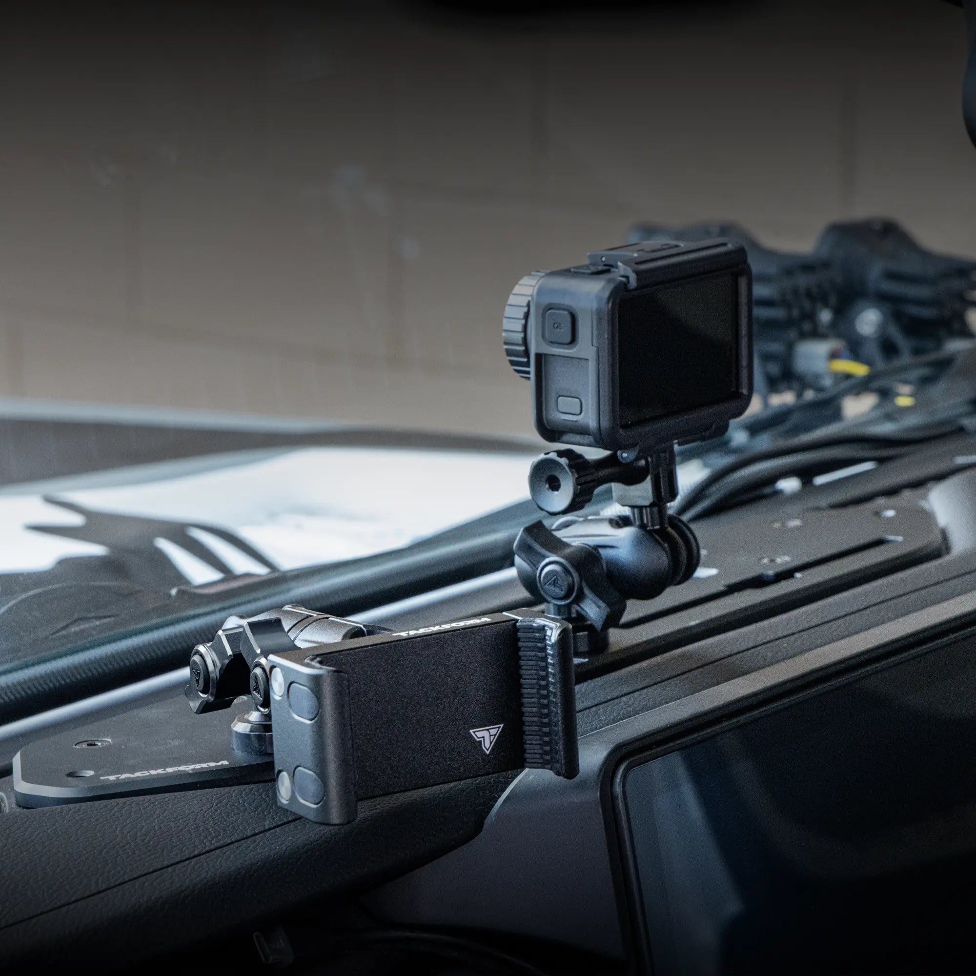 Jeep JL JT, Dash Kit with Univsersal Spring Cradle and GoPro Mount