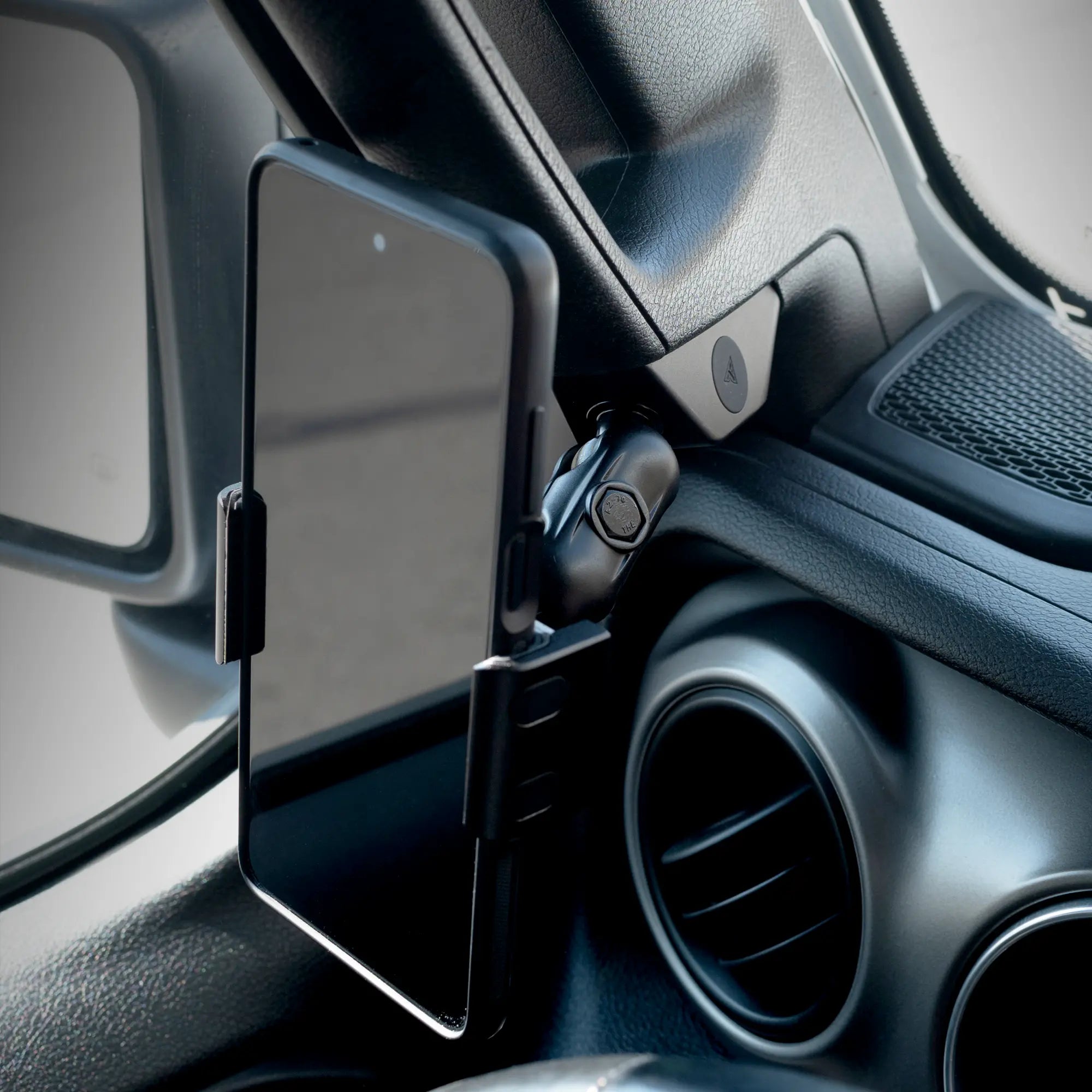 All Metal Jeep Grab Handle Mount With Short Reach Arm and All Metal Spring Phone Mount 