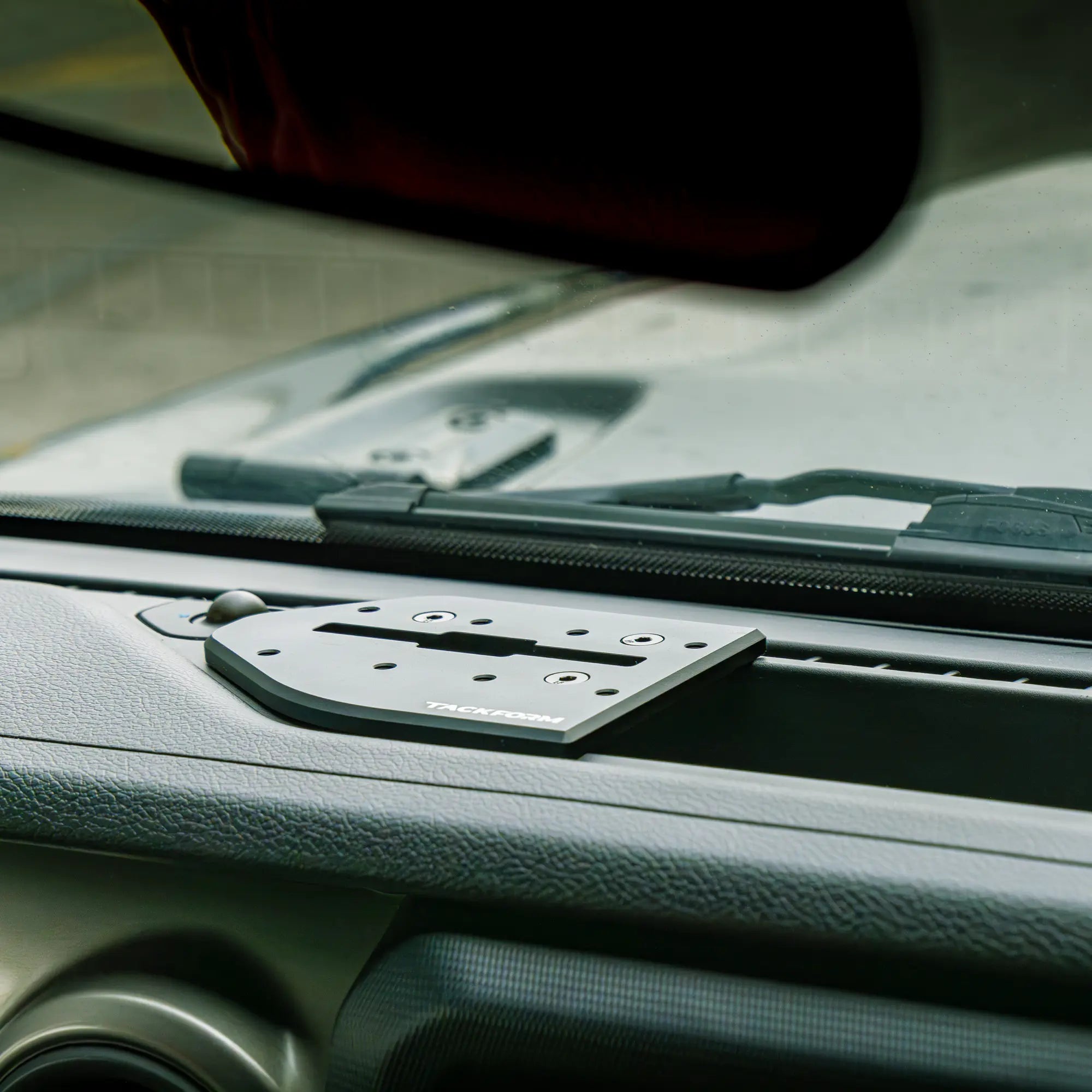 Jeep Drivers Side Full Metal Dash Bracket With Slim Track Easy Repositioning