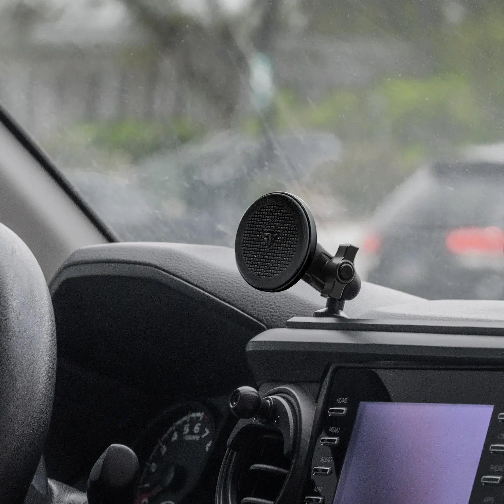 Toyota Tacoma Dashboard Bracket With MagSafe Phone Holder 